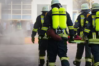 fire-fighting-4495488_1280 Nico Franz Pixabay